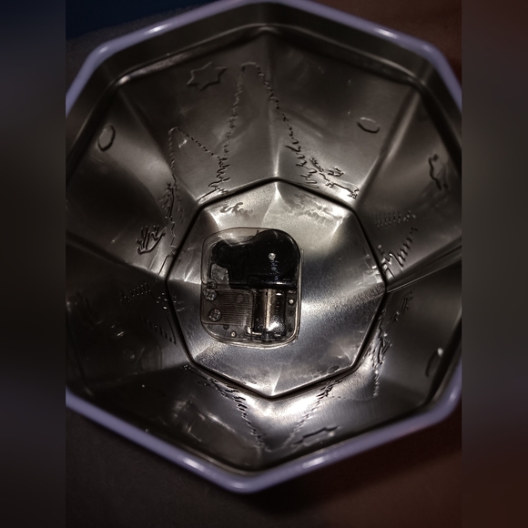 Empty 2022 Aldi Benton Sugar Cookies Christmas Music Box Cookie Tin Pre-owned - Picture 6 of 10